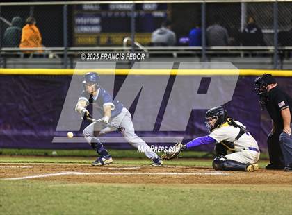 Thumbnail 2 in Newsome @ Lennard photogallery.
