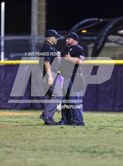 Thumbnail 1 in Newsome @ Lennard photogallery.