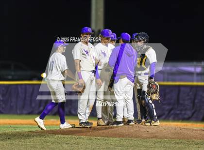 Thumbnail 1 in Newsome @ Lennard photogallery.