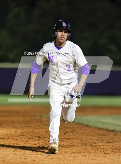 Thumbnail 1 in Newsome @ Lennard photogallery.