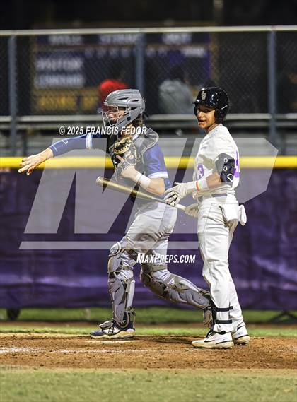Thumbnail 1 in Newsome @ Lennard photogallery.