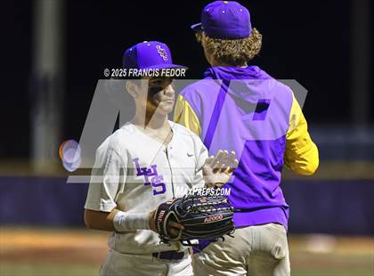 Thumbnail 2 in Newsome @ Lennard photogallery.