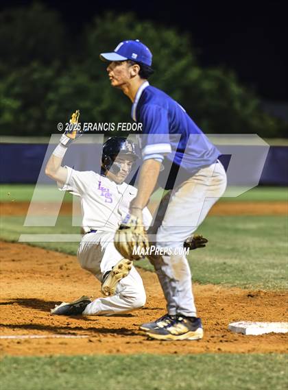 Thumbnail 3 in Newsome @ Lennard photogallery.