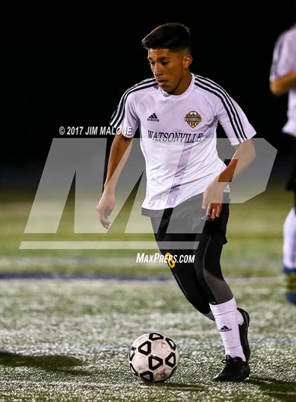 Thumbnail 3 in Lincoln vs. Watsonville (CIF CCS D1 Final) photogallery.