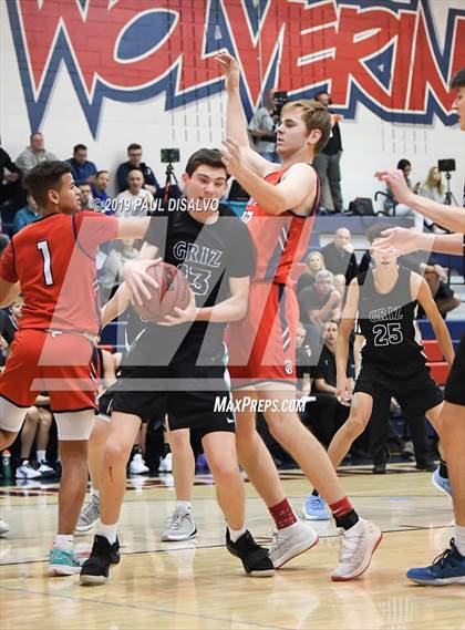 Thumbnail 2 in ThunderRidge vs. Chaparral photogallery.