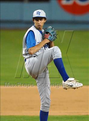 Thumbnail 2 in El Toro vs. Redlands East Valley (CIF SS D2 Final) photogallery.