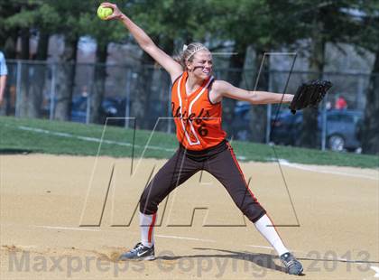 Thumbnail 2 in Cherokee vs Eastern photogallery.