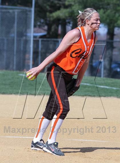 Thumbnail 3 in Cherokee vs Eastern photogallery.
