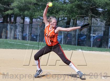 Thumbnail 3 in Cherokee vs Eastern photogallery.