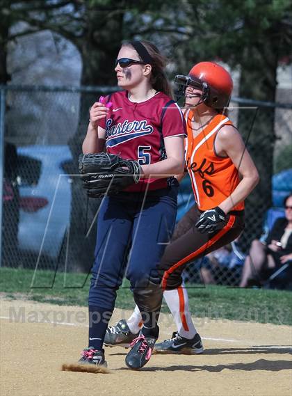 Thumbnail 1 in Cherokee vs Eastern photogallery.