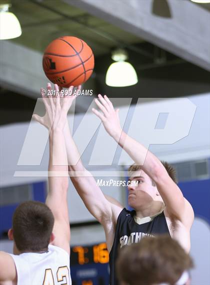 Thumbnail 2 in Fremont vs. Lincoln Southeast (HAC Tournament) photogallery.