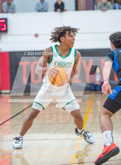 Thumbnail 2 in Windward vs St. Marry's(Torrey Pines Holiday Classic) photogallery.
