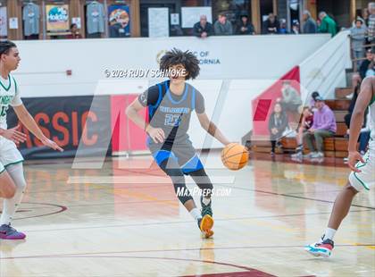 Thumbnail 2 in Windward vs St. Marry's(Torrey Pines Holiday Classic) photogallery.
