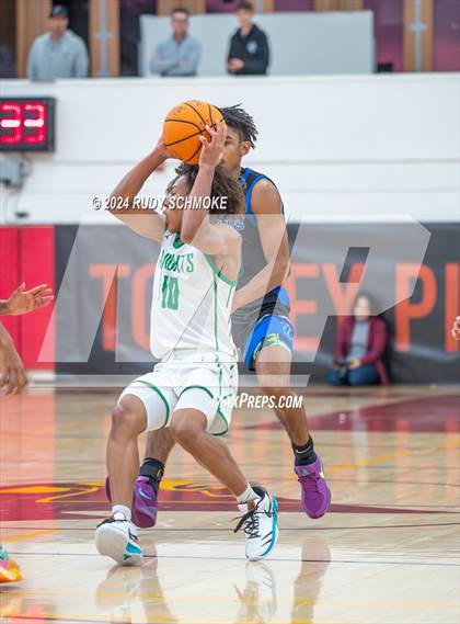 Thumbnail 3 in Windward vs St. Marry's(Torrey Pines Holiday Classic) photogallery.
