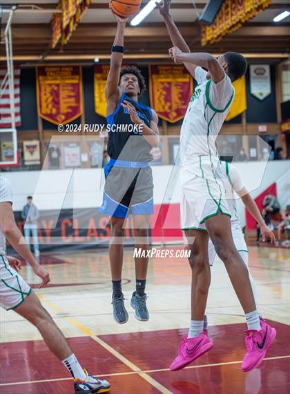 Thumbnail 2 in Windward vs St. Marry's(Torrey Pines Holiday Classic) photogallery.