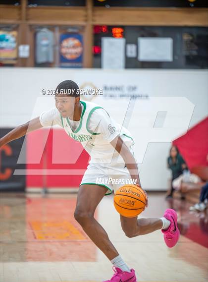 Thumbnail 2 in Windward vs St. Marry's(Torrey Pines Holiday Classic) photogallery.