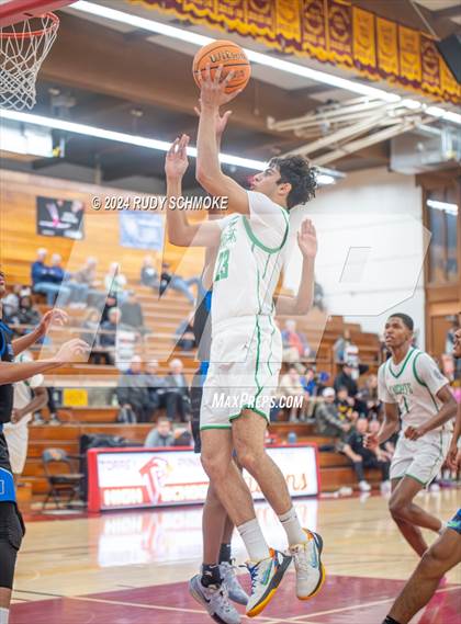 Thumbnail 2 in Windward vs St. Marry's(Torrey Pines Holiday Classic) photogallery.