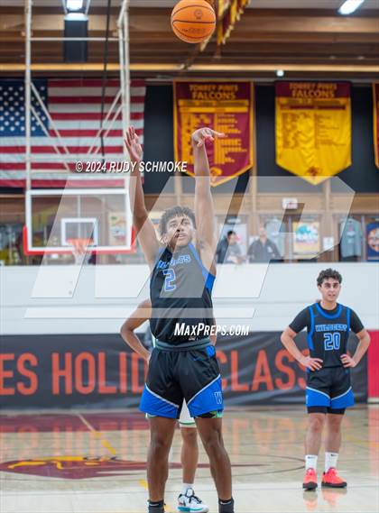 Thumbnail 3 in Windward vs St. Marry's(Torrey Pines Holiday Classic) photogallery.