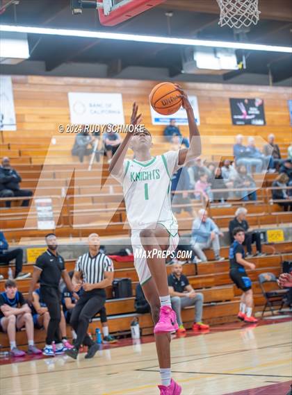 Thumbnail 2 in Windward vs St. Marry's(Torrey Pines Holiday Classic) photogallery.