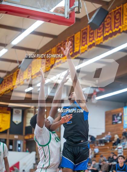 Thumbnail 1 in Windward vs St. Marry's(Torrey Pines Holiday Classic) photogallery.