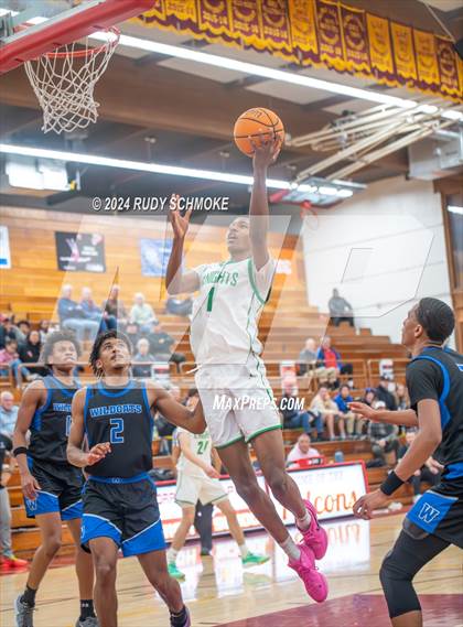 Thumbnail 1 in Windward vs St. Marry's(Torrey Pines Holiday Classic) photogallery.