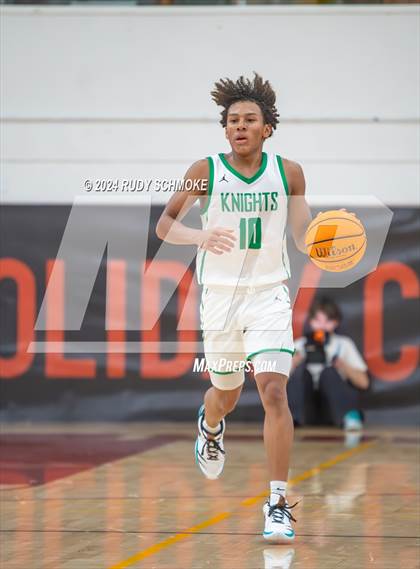 Thumbnail 2 in Windward vs St. Marry's(Torrey Pines Holiday Classic) photogallery.