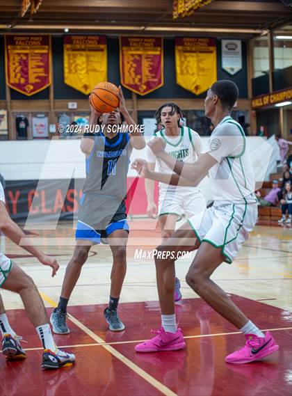 Thumbnail 3 in Windward vs St. Marry's(Torrey Pines Holiday Classic) photogallery.