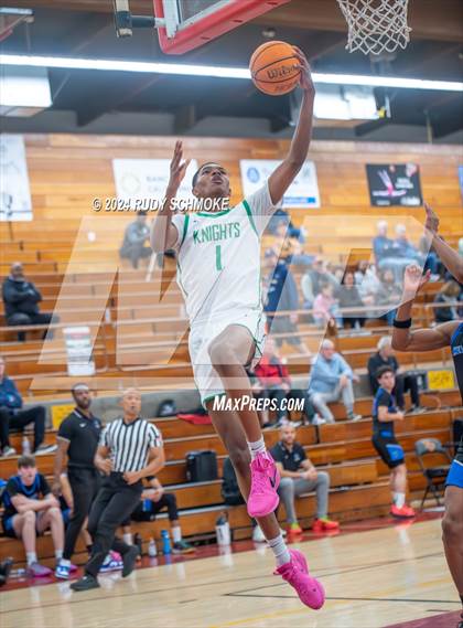 Thumbnail 3 in Windward vs St. Marry's(Torrey Pines Holiday Classic) photogallery.