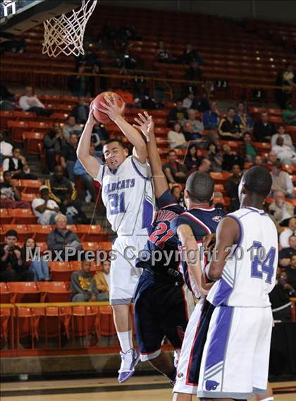 Thumbnail 1 in Franklin vs. Pleasant Grove (CIF SJS D1 Playoffs) photogallery.