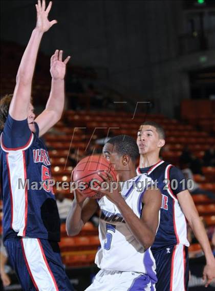 Thumbnail 1 in Franklin vs. Pleasant Grove (CIF SJS D1 Playoffs) photogallery.