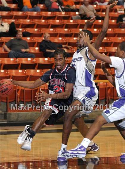 Thumbnail 2 in Franklin vs. Pleasant Grove (CIF SJS D1 Playoffs) photogallery.