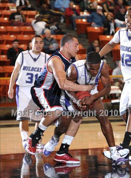 Thumbnail 3 in Franklin vs. Pleasant Grove (CIF SJS D1 Playoffs) photogallery.