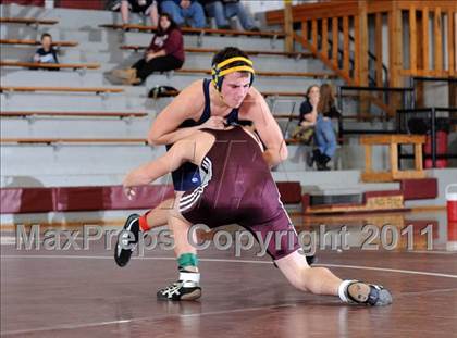 Thumbnail 1 in Benton vs Marion photogallery.