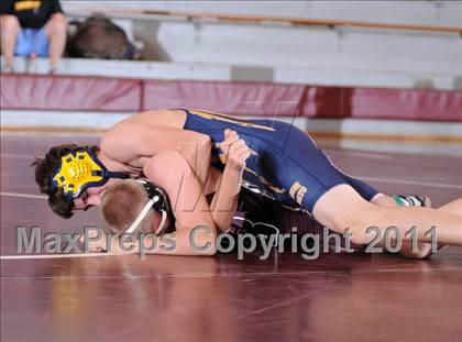 Thumbnail 3 in Benton vs Marion photogallery.