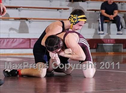 Thumbnail 2 in Benton vs Marion photogallery.