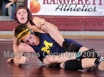 Thumbnail 2 in Benton vs Marion photogallery.