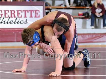 Thumbnail 1 in Benton vs Marion photogallery.