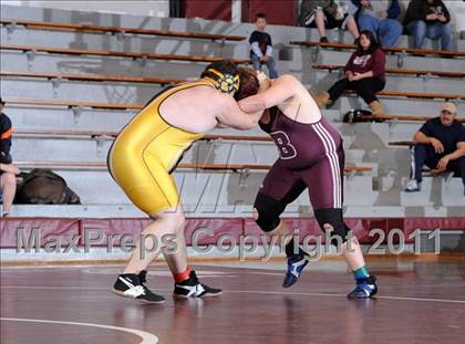 Thumbnail 2 in Benton vs Marion photogallery.