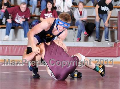 Thumbnail 2 in Benton vs Marion photogallery.