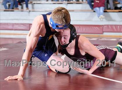 Thumbnail 2 in Benton vs Marion photogallery.