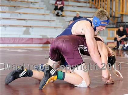 Thumbnail 1 in Benton vs Marion photogallery.