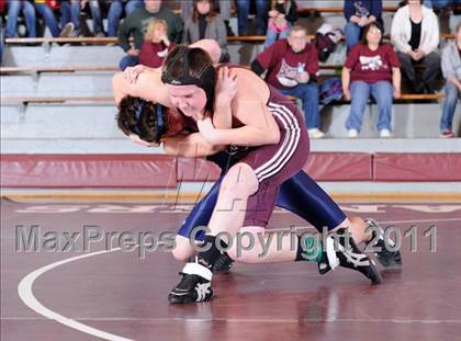 Thumbnail 2 in Benton vs Marion photogallery.