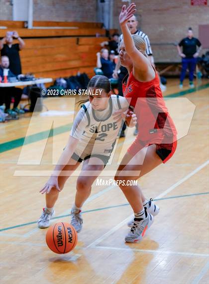 Thumbnail 1 in Kaukauna vs Sunnyslope (Cactus Jam Tournament) photogallery.