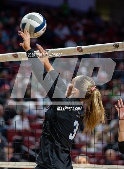 Thumbnail 2 in Marian vs Omaha Westside (NSAA Class A Quarterfinal) photogallery.