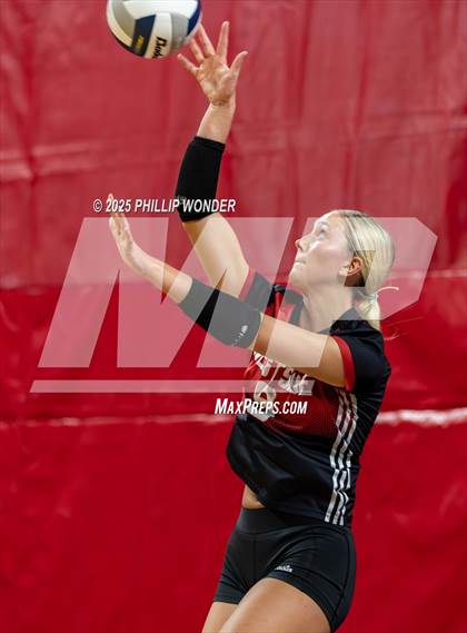 Thumbnail 1 in Marian vs Omaha Westside (NSAA Class A Quarterfinal) photogallery.