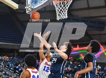 Thumbnail 3 in Eastside Catholic @ Rainier Beach (WIAA State 3A Round of 12) photogallery.