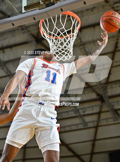 Thumbnail 1 in Eastside Catholic @ Rainier Beach (WIAA State 3A Round of 12) photogallery.