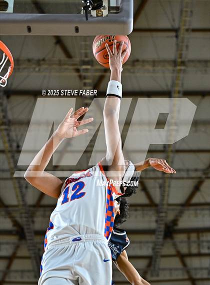 Thumbnail 1 in Eastside Catholic @ Rainier Beach (WIAA State 3A Round of 12) photogallery.