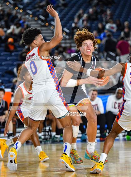 Thumbnail 2 in Eastside Catholic @ Rainier Beach (WIAA State 3A Round of 12) photogallery.