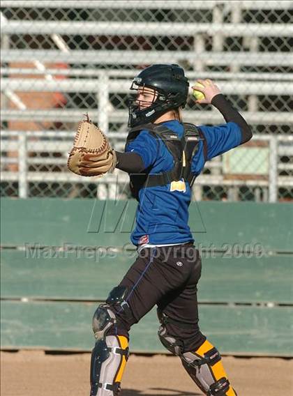 Thumbnail 3 in Lincoln vs. Elk Grove (Pre-Season Tournament of Champions) photogallery.
